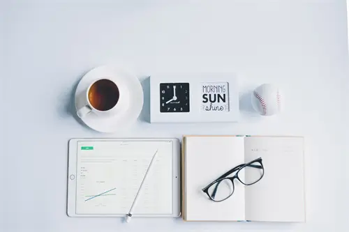 科技汽车怎么画简笔画